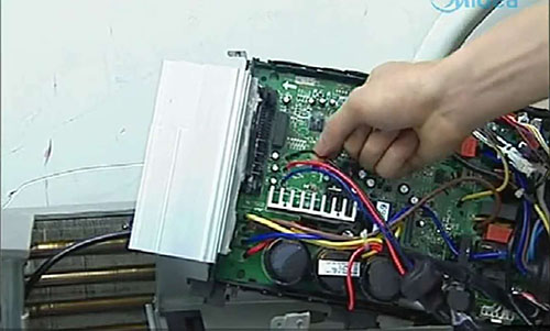 江西美的空调电话是多少