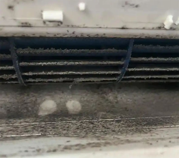 江西空调吹的风有股烧焦味是怎么回事